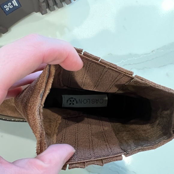 New Betsy Lug Sole CASLON boots - Picture 6 of 7